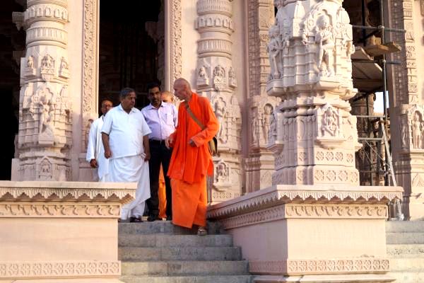 Dr. H.R. Nagendra to OM Ashram